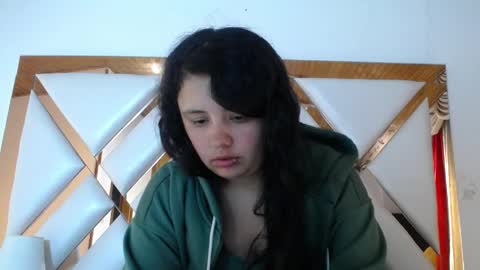 nathaly low online show from April 6, 12:50 pm