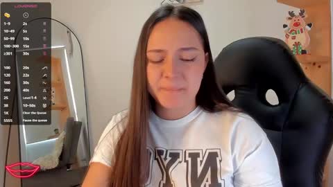 Snapshot of nathalyxx_ chatting on December 13, 2:16 pm nathalyxx_ online show from December 13, 2:16 pm