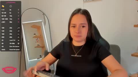 Snapshot of nathalyxx_ chatting on December 23, 2:07 pm nathalyxx_ online show from December 23, 2:07 pm