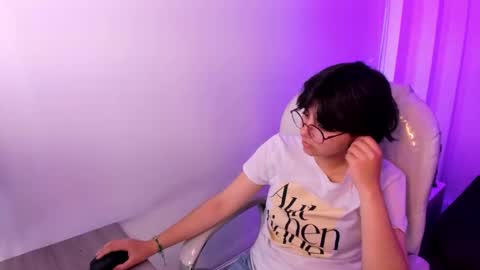 nathalyy_ds online show from February 19, 8:18 pm