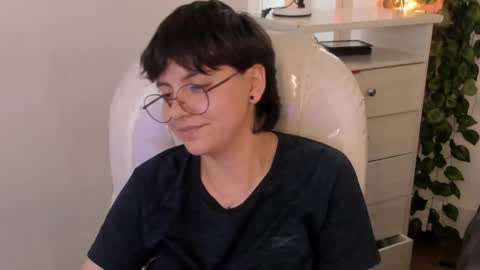 nathalyy_ds online show from May 22, 7:01 pm