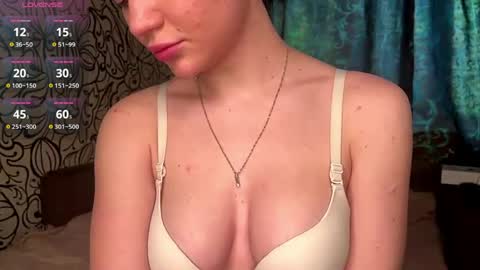 Juliana online show from May 24, 11:42 am