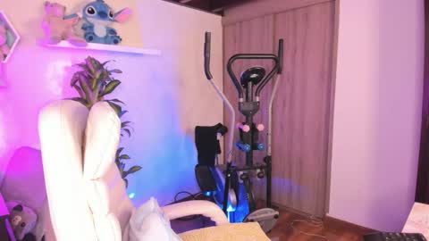Nattasha online show from September 26, 3:42 pm