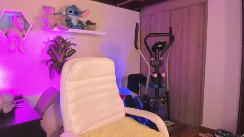 Nattasha online show from October 2, 4:34 pm