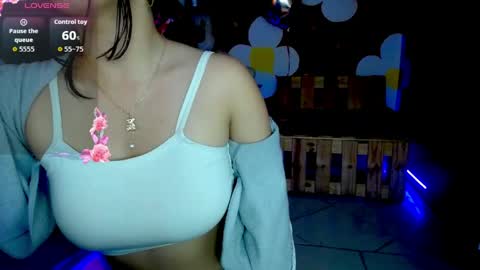 natty_wrist online show from May 30, 5:16 am