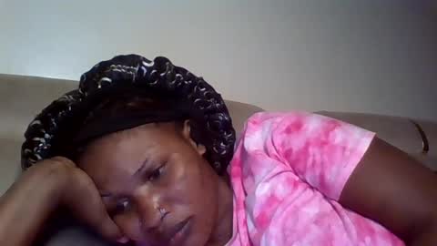 naughty8779 online show from June 25, 6:07 am