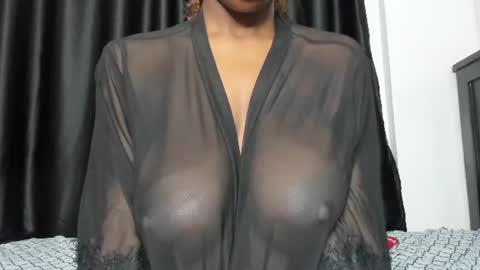 naughty_dreamss online show from July 23, 1:58 am