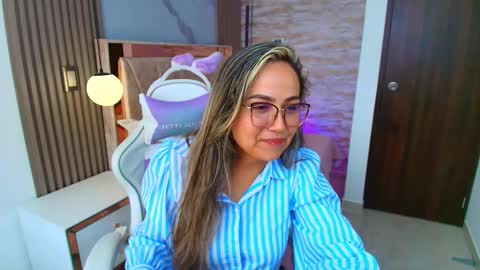 Lila  online show from September 29, 3:28 pm
