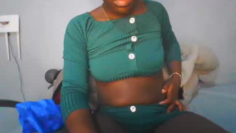 naughty_nilla online show from September 26, 9:51 am