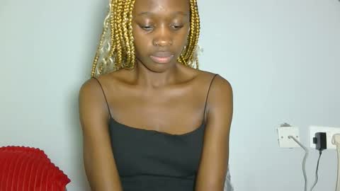 naughty_princess25 online show from October 12, 3:42 am