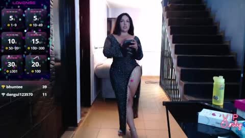 Mariana online show from April 29, 6:13 pm