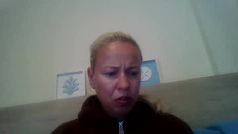 naughtyjennyblondeuk online show from May 3, 6:22 pm