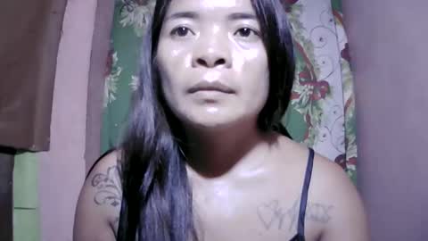 naughtymom_33 online show from May 16, 11:42 am