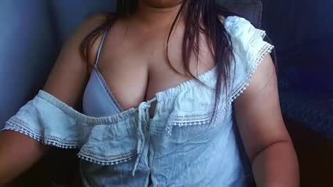 nishi online show from May 16, 7:02 pm