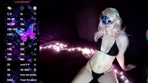 Nova online show from March 4, 8:48 pm