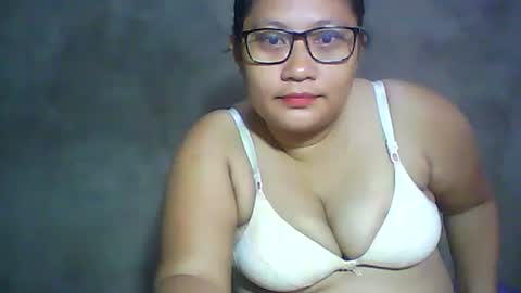 naughtypinay08 online show from February 25, 6:01 am