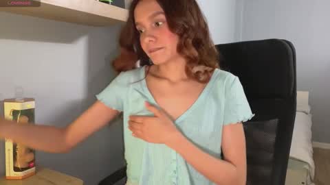 Arantxa online show from December 4, 6:08 pm