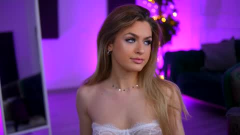 Naya online show from March 18, 8:25 pm