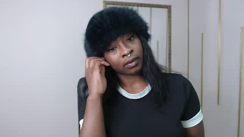 Nayaris 3 online show from May 13, 4:24 pm