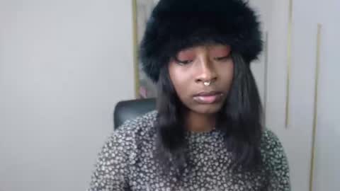 Nayaris 3 online show from May 12, 4:13 pm