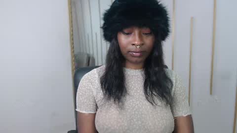 Nayaris 3 online show from May 4, 4:00 pm