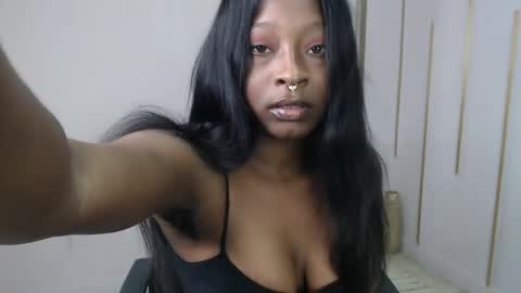 Nayaris 3 online show from May 25, 2:49 pm