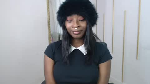 Nayaris 3 online show from May 15, 4:43 pm