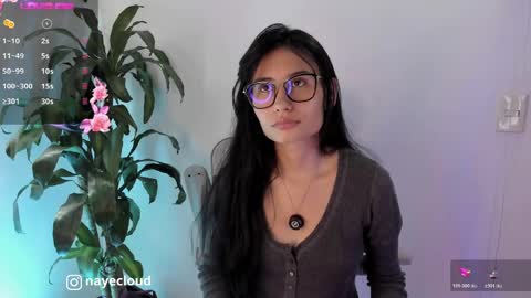 Naye  online show from May 14, 3:07 pm
