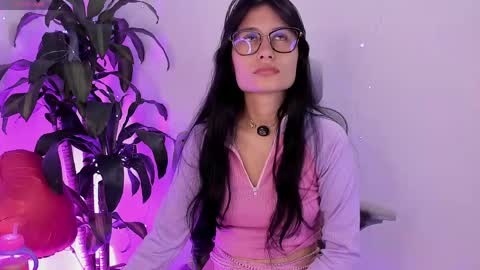 Naye  online show from April 28, 2:20 am