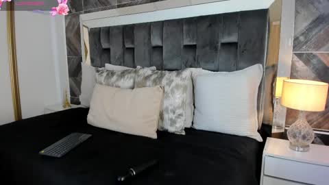    online show from March 9, 11:35 am