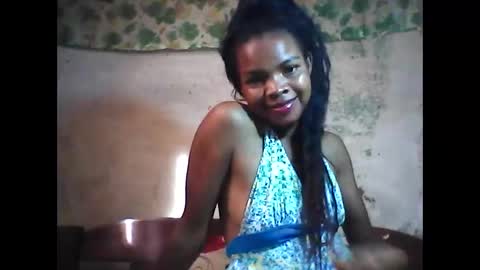 Nayla online show from May 17, 11:53 am