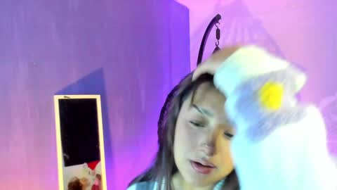 Nefertari online show from December 24, 11:49 am