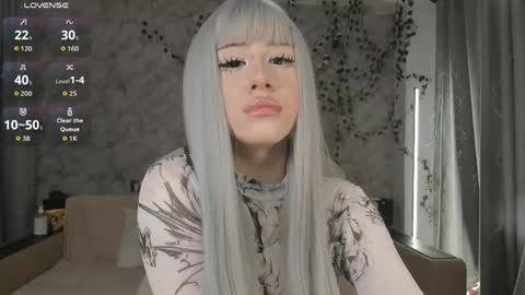 Eva online show from May 1, 9:34 am