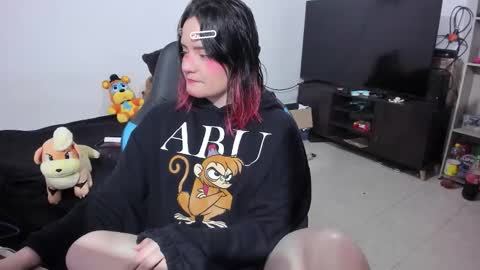 Geek Nicole    im Neeko UwU online show from February 14, 3:25 pm