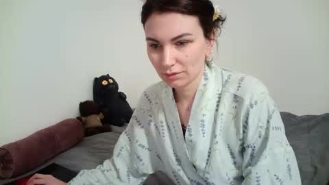 nefertiti_queen online show from March 23, 10:05 pm