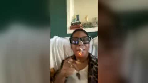 nefertitibank online show from July 11, 11:54 am