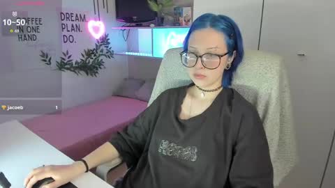 Kate online show from May 23, 8:51 pm