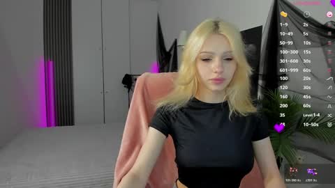 Ela  online show from May 15, 3:04 pm