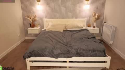 nelie_evans online show from June 5, 6:52 am