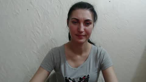 Nensy online show from December 18, 3:22 pm