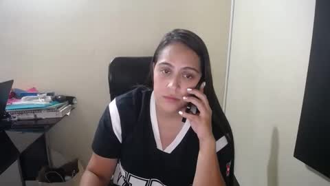 kelly lopez online show from December 2, 5:13 pm