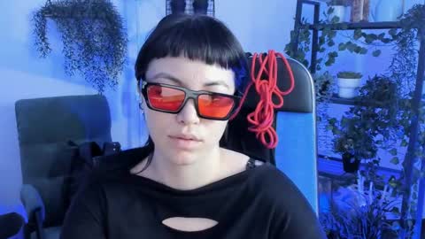 Neo Geisha online show from May 18, 1:17 pm
