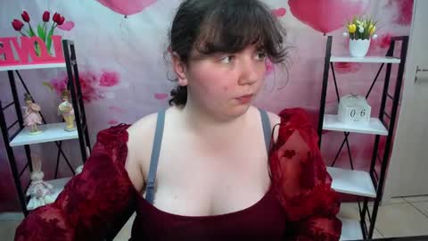 NeonilaLisova online show from May 6, 11:25 am