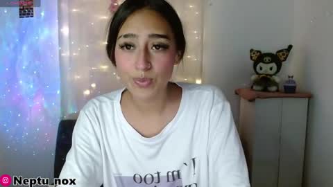 Snapshot of neptu_noxx chatting on January 10, 5:26 am Neptu noxx online show from January 10, 5:26 am