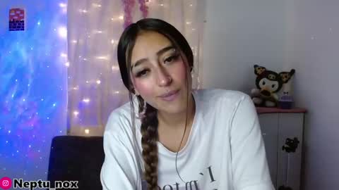 Snapshot of neptu_noxx chatting on January 22, 7:57 am Neptu noxx online show from January 22, 7:57 am