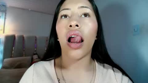 Snapshot of nerak_a chatting on February 15, 8:34 pm Helena Every Friday new video for my fan club loves online show from February 15, 8:34 pm