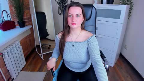 nero_asta online show from October 5, 11:26 am