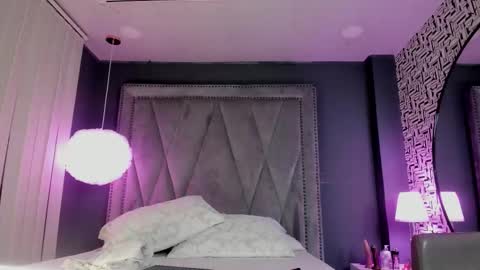 Nessa fox online show from September 10, 11:21 am