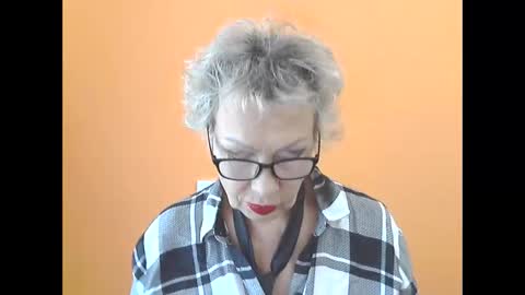 Snapshot of nessyjenixs chatting on October 7, 8:08 am NessyJenixs online show from October 7, 8:08 am