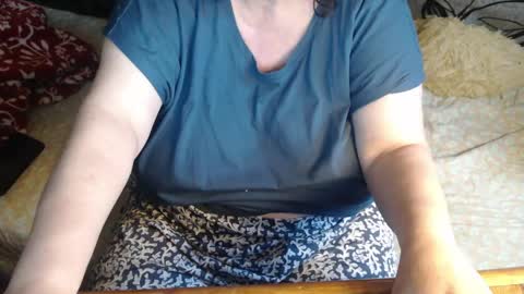 Lilly  online show from May 9, 3:52 am